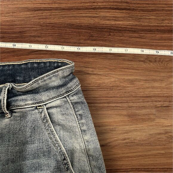 Judy Blue Light Acid Wash Denim Shorts Women Size Large - Picture 3 of 6